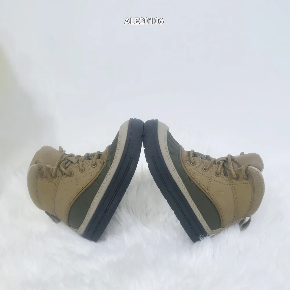 Nike Kids ACG Woodside 2 High GS Khaki/Beige/Brown and Olive Gree Boots Size 12C